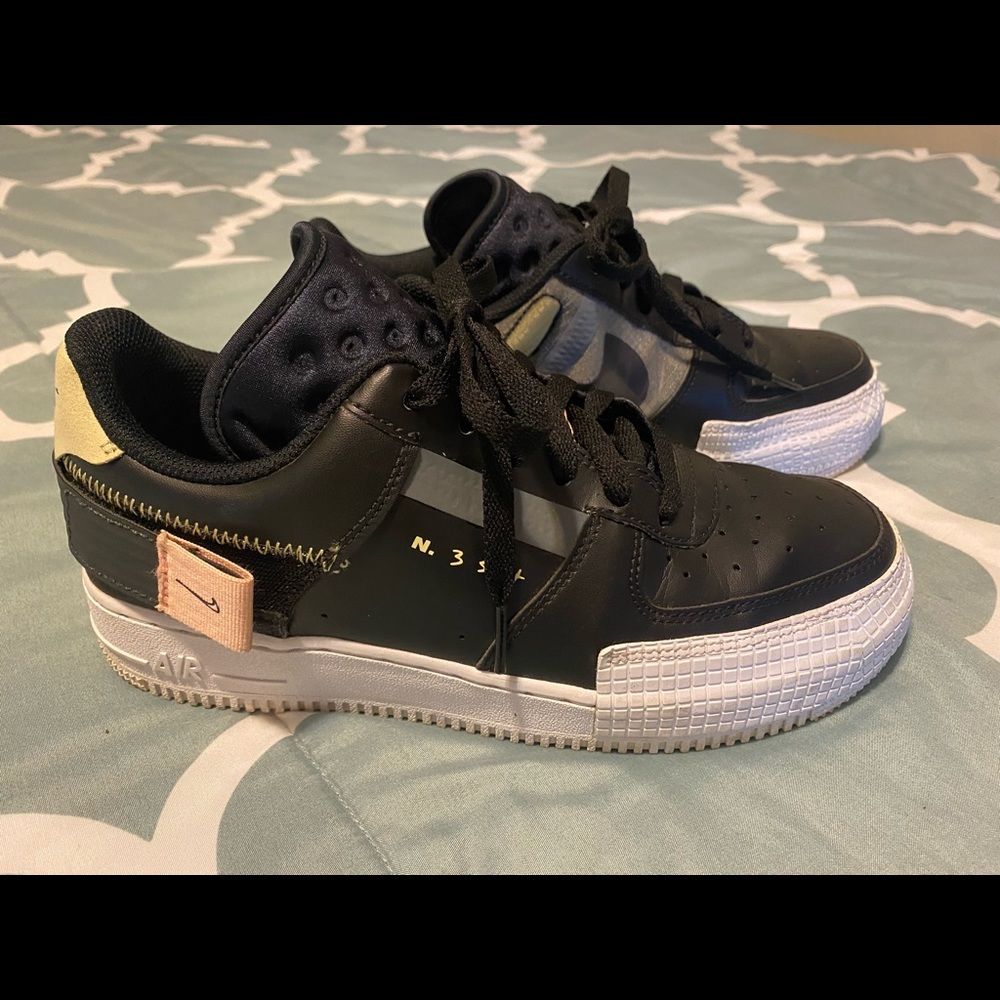 Size 6.5 boys or fits 8.5 womens nike Air Force one shoes